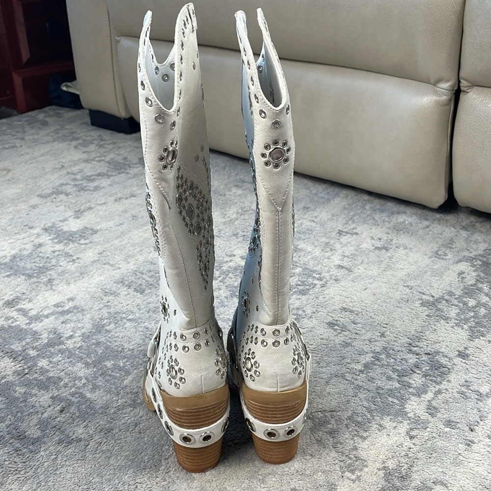 New Dolls Kill Current Mood White Studded Butterfly Cowboy Boots Festival Sz 6 - Picture 6 of 13